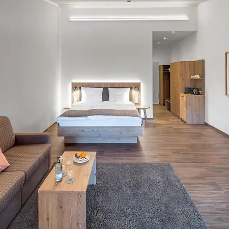 Kuehberg ホテル 4*