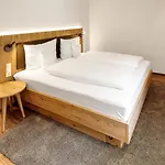 Kuehberg 4*