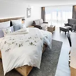 Kuehberg 호텔 4*