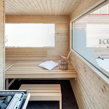 Kuehberg Hotel 4*