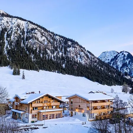 Kühberg Hotel 4*