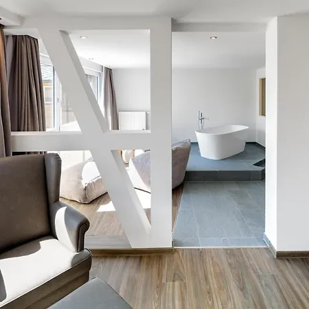 Kuehberg Hotel 4*
